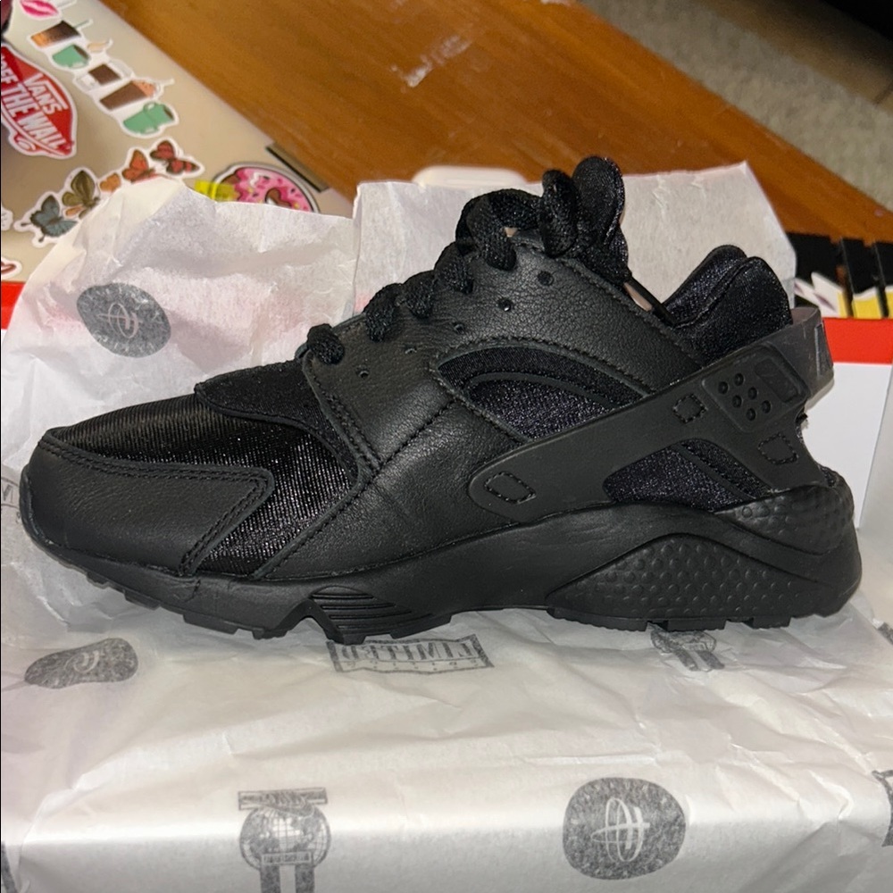 Nike Air Huarache (2021) Triple Black
